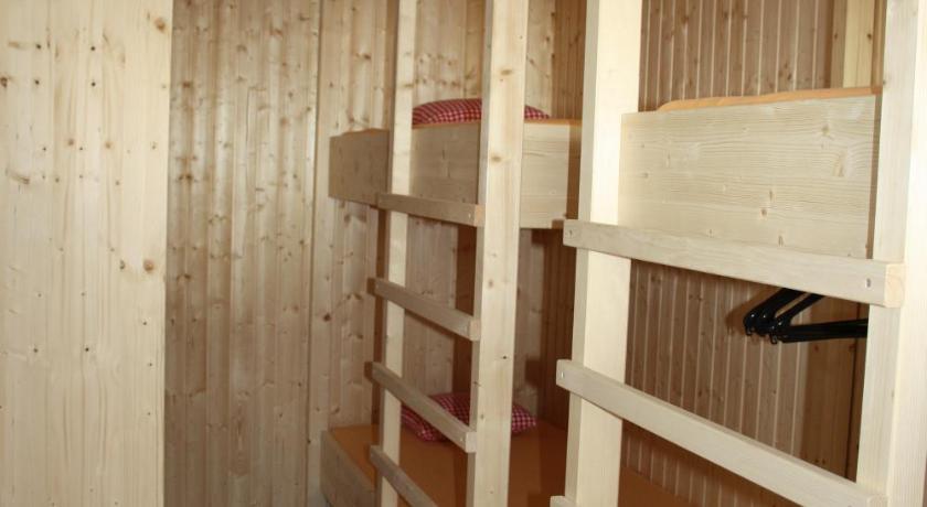 Sporti Grusch Hostel Szoba fotó