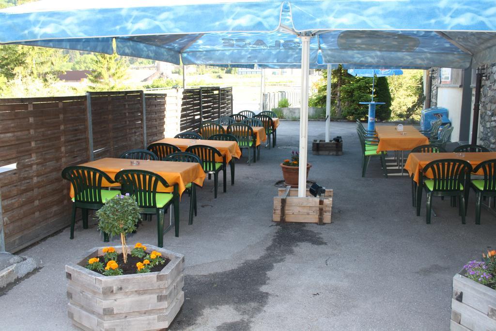 Sporti Grusch Hostel Kültér fotó