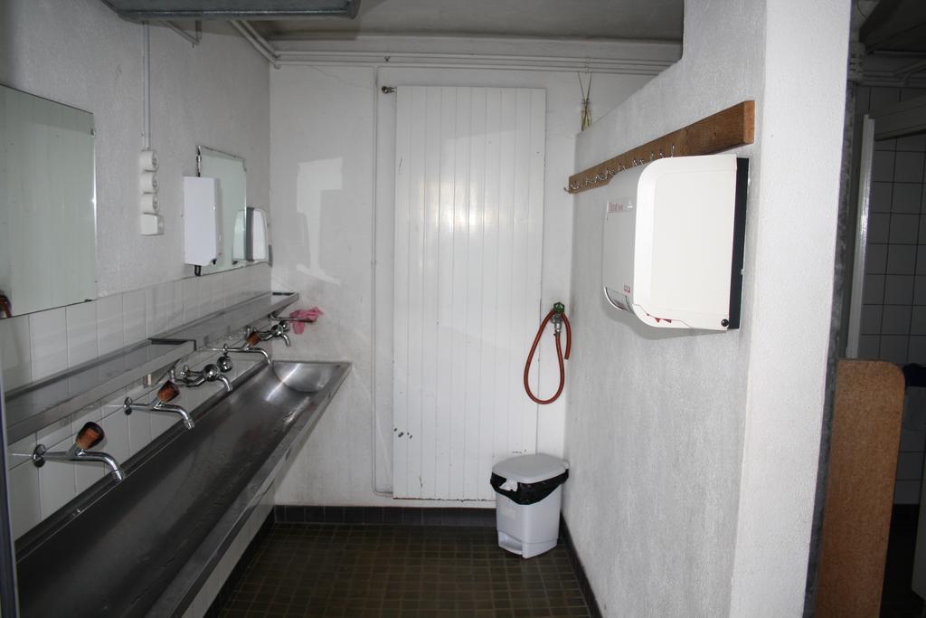 Sporti Grusch Hostel Kültér fotó