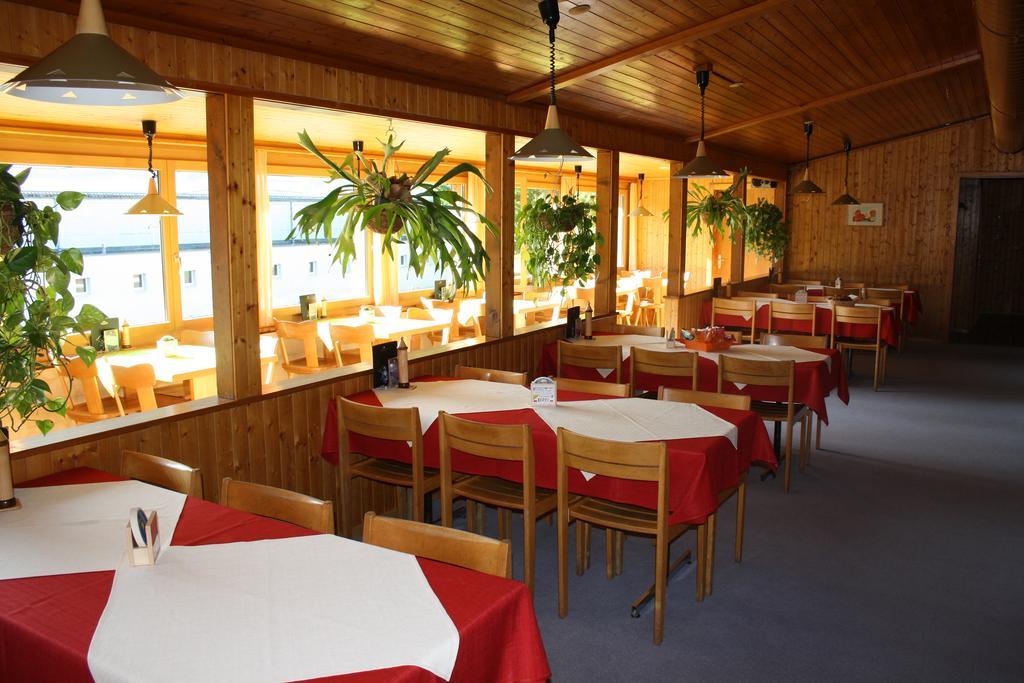 Sporti Grusch Hostel Kültér fotó