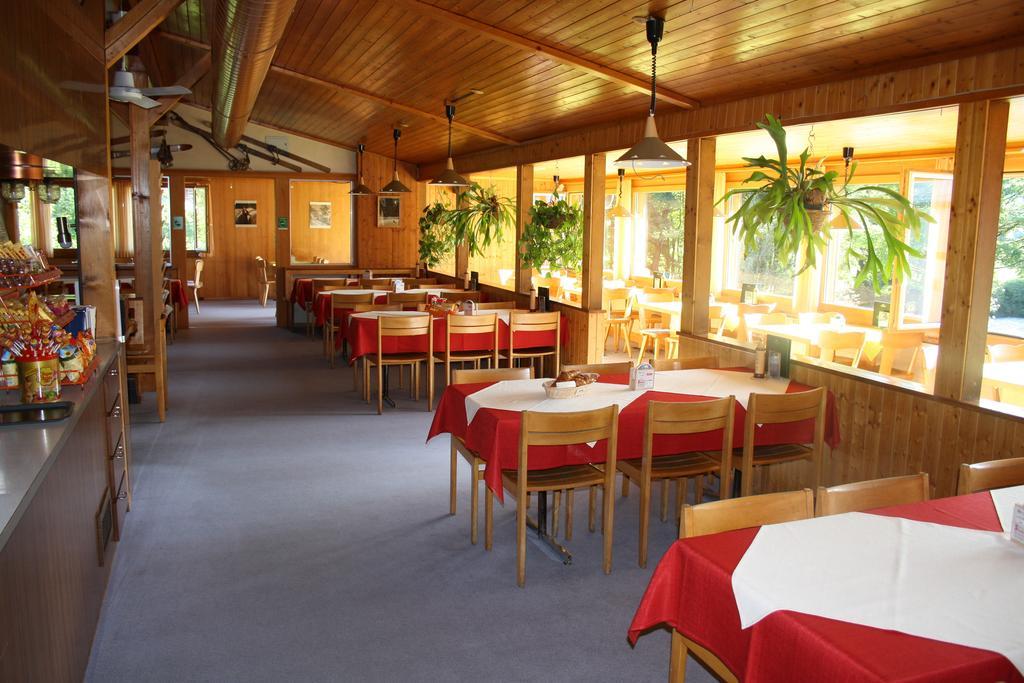 Sporti Grusch Hostel Kültér fotó